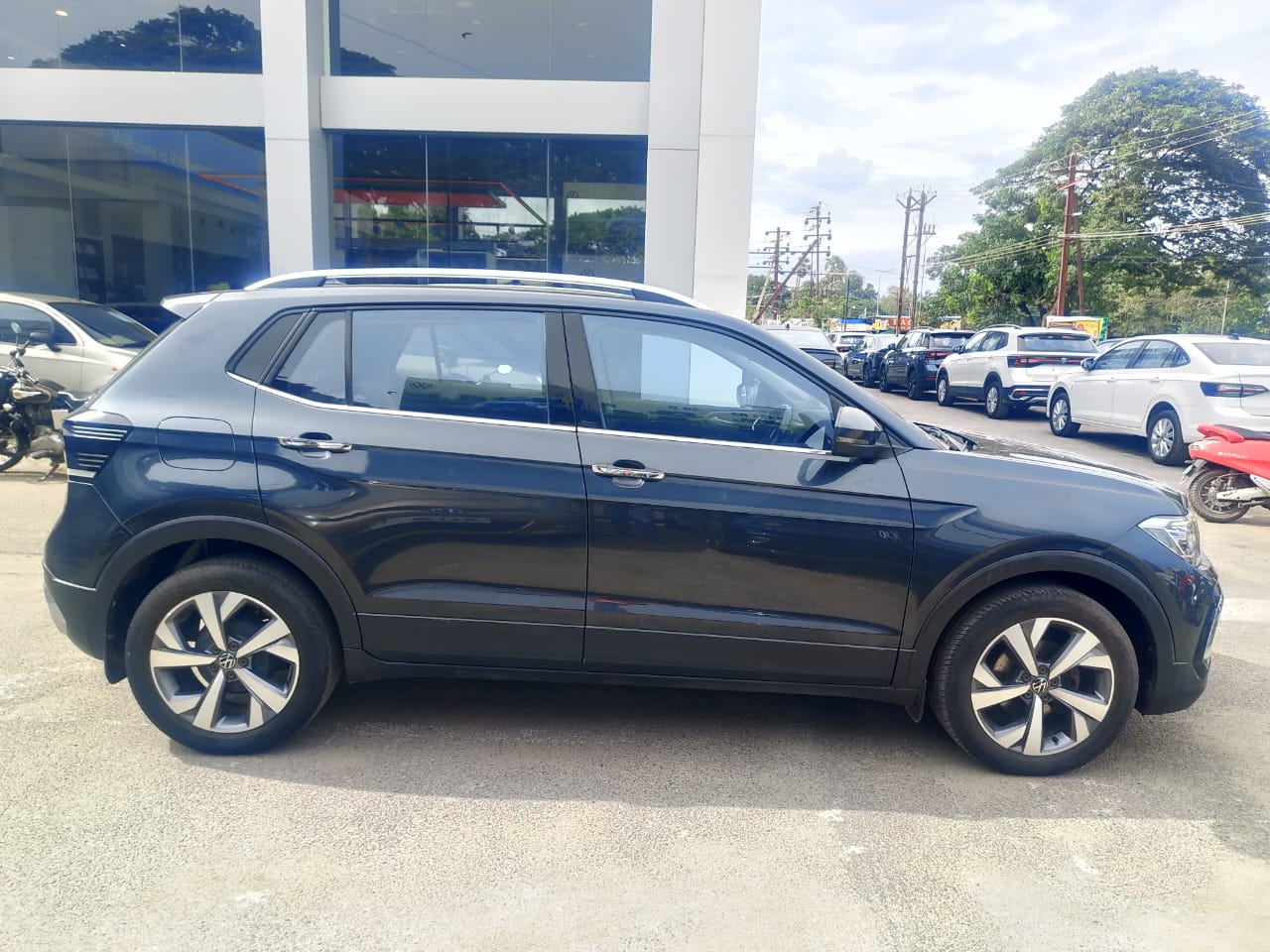 Volkswagen Taigun(2021-2023) Topline 1.0 Tsi Mt